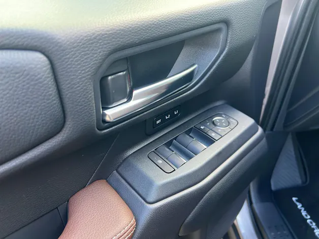 Toyota Land Cruiser 2.8 D 48V Invincible