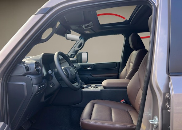 Vehicle image 8 Vehicle image 8