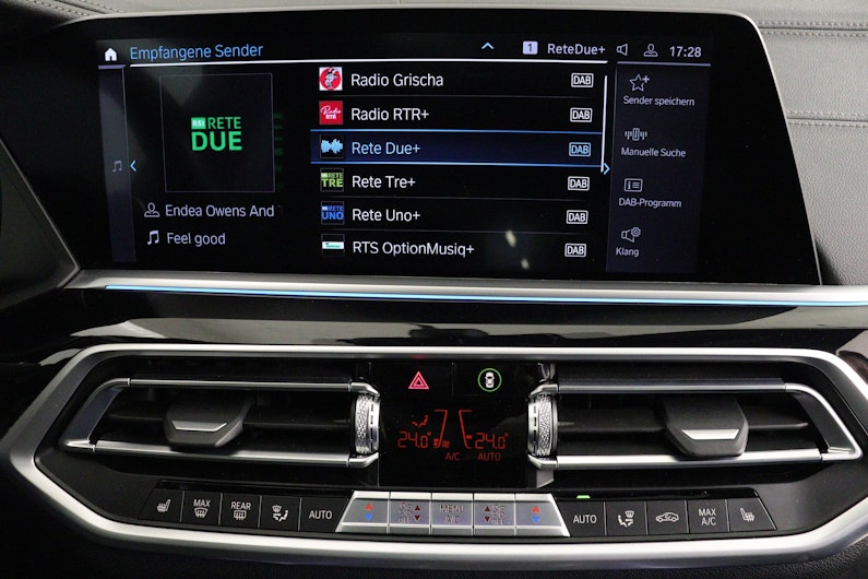 Vehicle image BMW X5