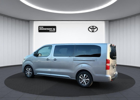 Vehicle image 9 Vehicle image 9