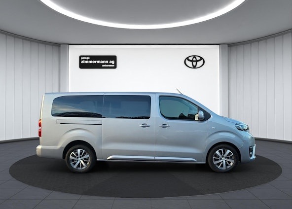 Vehicle image 4 Vehicle image 4