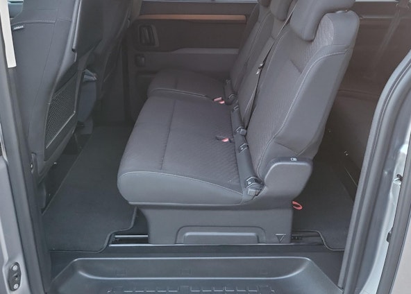 Vehicle image 14 Vehicle image 14