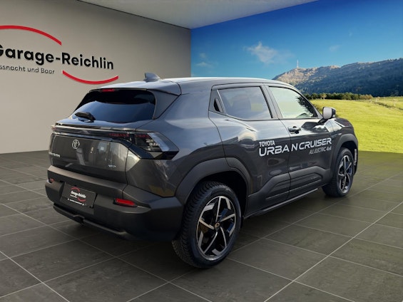 Vehicle image 4 Vehicle image 4