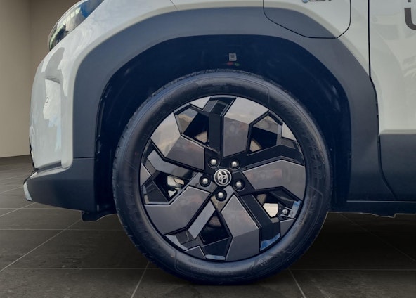 Vehicle image 14 Vehicle image 14