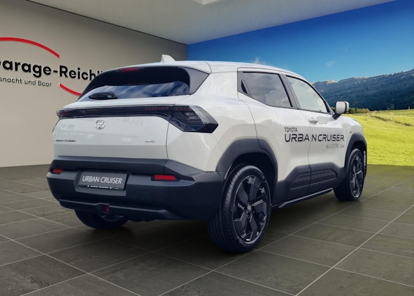 Vehicle image 4 Vehicle image 4