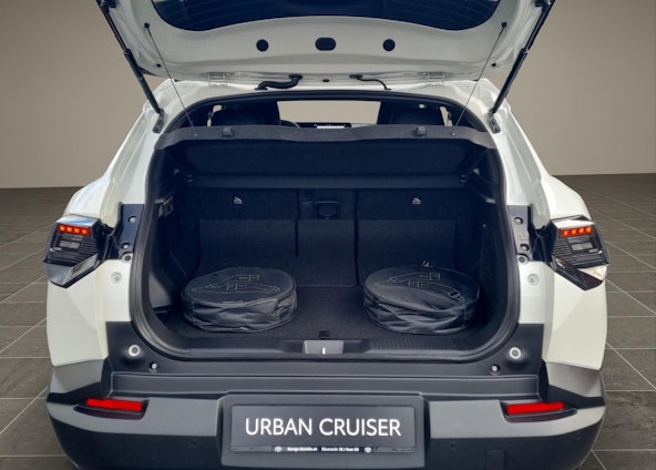 Vehicle image 13 Vehicle image 13