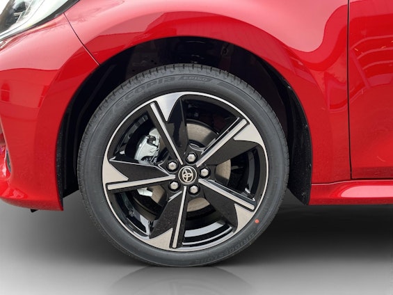 Vehicle image 13 Vehicle image 13