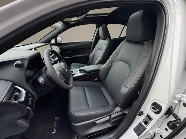 Lexus UX 300h F-Line