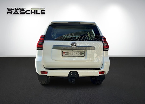 Vehicle image 4 Vehicle image 4