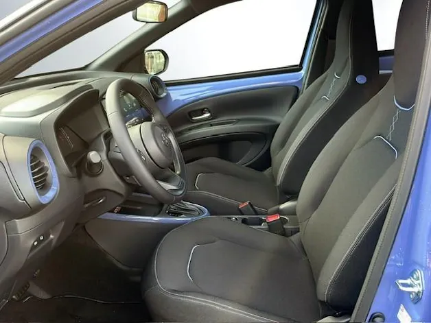 Toyota Aygo X 1.5 VVT-i HSD Trend
