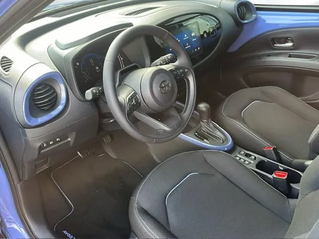 Toyota Aygo X 1.5 VVT-i HSD Trend
