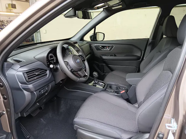 Subaru Forester Station 2.0i e-Boxer Swiss Plus