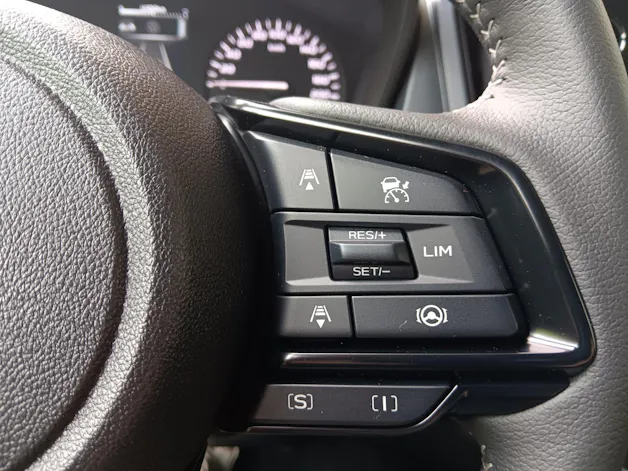Subaru Forester Station 2.0i e-Boxer Swiss Plus