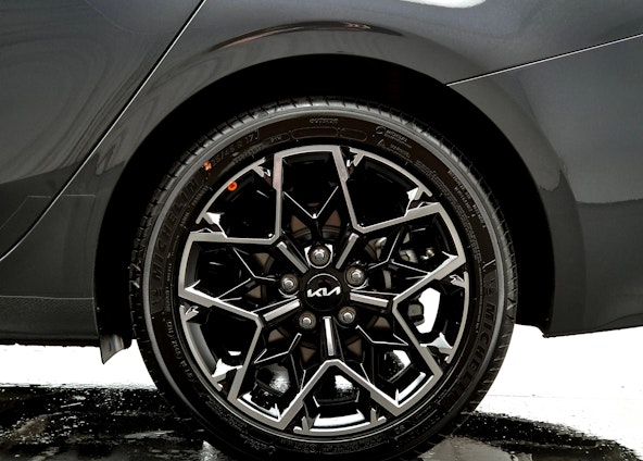 Vehicle image 15 Vehicle image 15