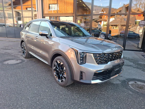 First vehicle image First vehicle image