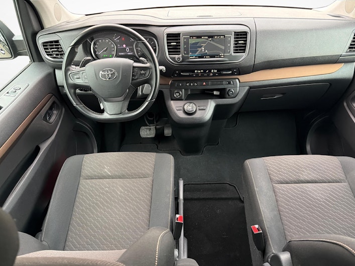 Vehicle image TOYOTA PROACE
