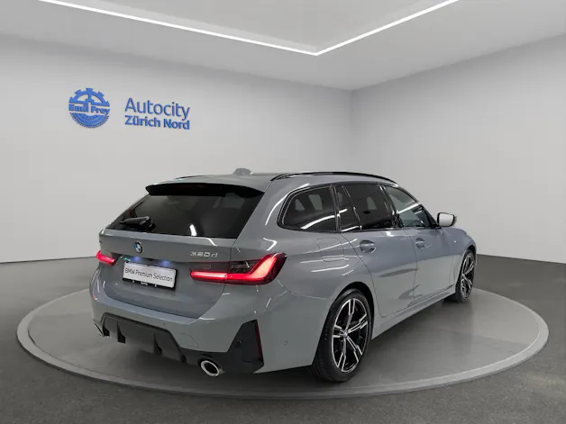 BMW 320d xDrive SAG Touring