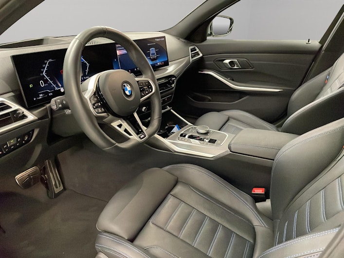 Vehicle image BMW 3 SERIES