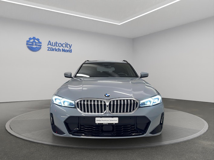 Vehicle image BMW 3 SERIES