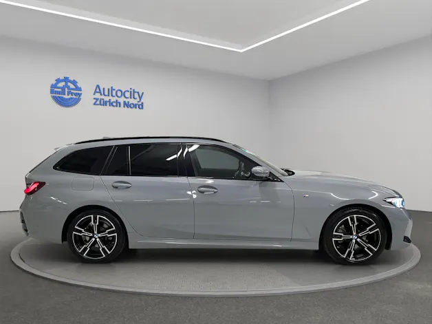 BMW 320d xDrive SAG Touring