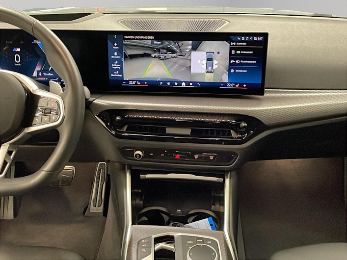 Vehicle image BMW 3 SERIES