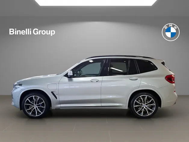 BMW X3 30e xDrive SAG