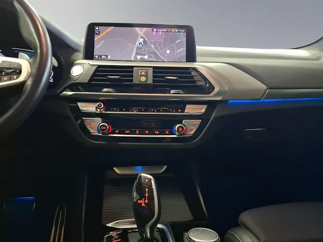 BMW X3 30e xDrive SAG
