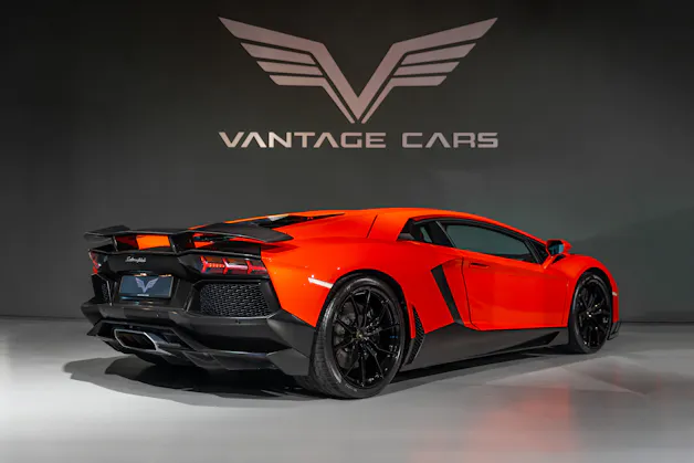 Lamborghini Aventador 6.5