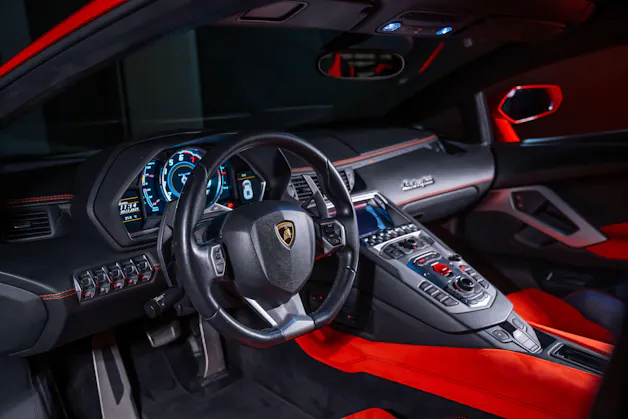 Lamborghini Aventador 6.5