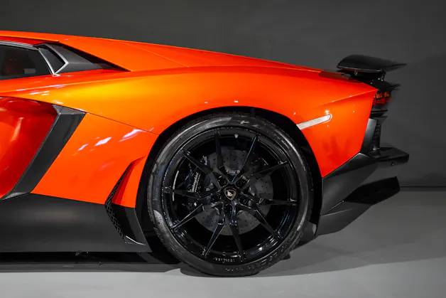 Lamborghini Aventador 6.5