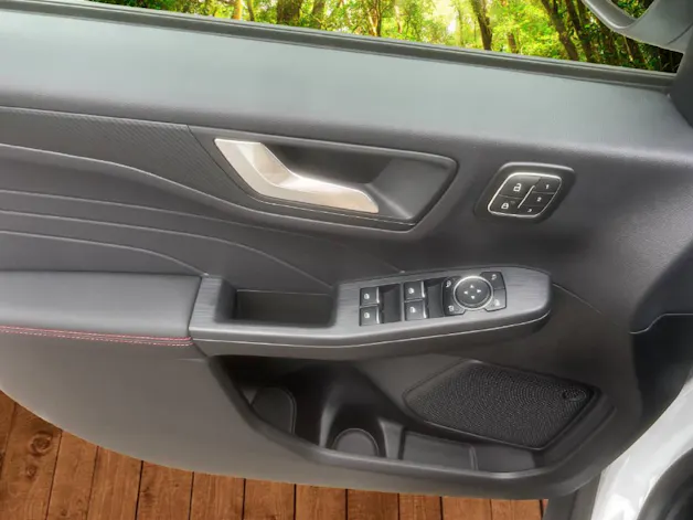 Ford Kuga 2.5 Hybrid ST-Line X 4x4