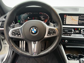 Fahrzeugbild BMW 320d xDrive SAG Touring