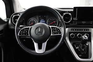 Vehicle image MERCEDES-BENZ 180 d Progressive Van S