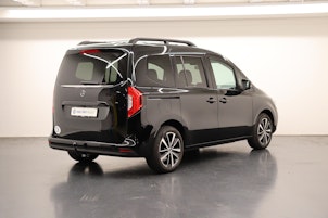 Vehicle image MERCEDES-BENZ 180 d Progressive Van S