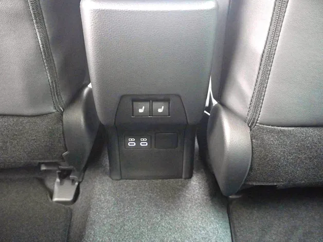 Toyota Prius 2.0 Plug-In-Hybrid Premium