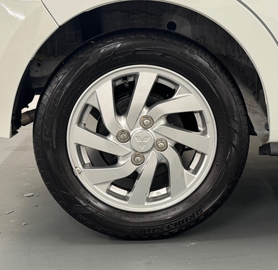 Vehicle image MITSUBISHI SPACE STAR