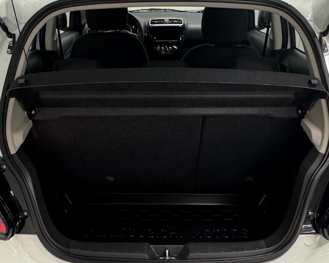 Vehicle image MITSUBISHI SPACE STAR