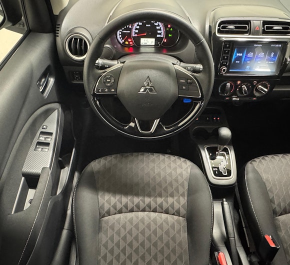 Vehicle image MITSUBISHI SPACE STAR