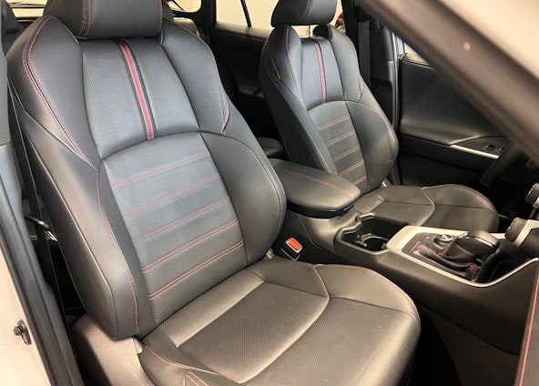 Vehicle image 13 Vehicle image 13