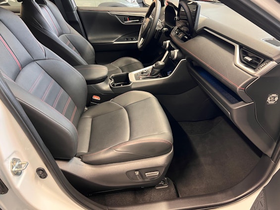 Vehicle image 11 Vehicle image 11