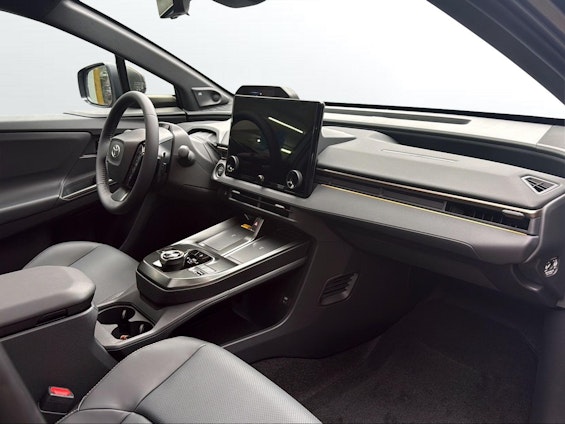 Vehicle image 6 Vehicle image 6