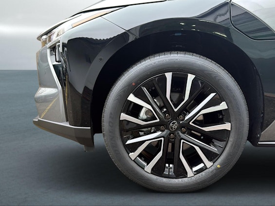 Vehicle image 23 Vehicle image 23