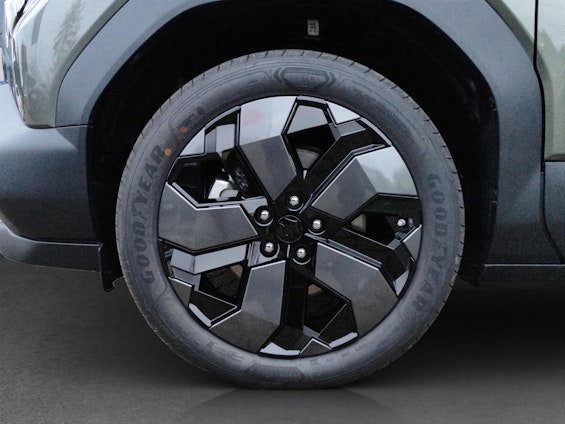 Vehicle image 16 Vehicle image 16