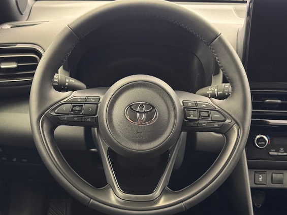 Vehicle image 12 Vehicle image 12