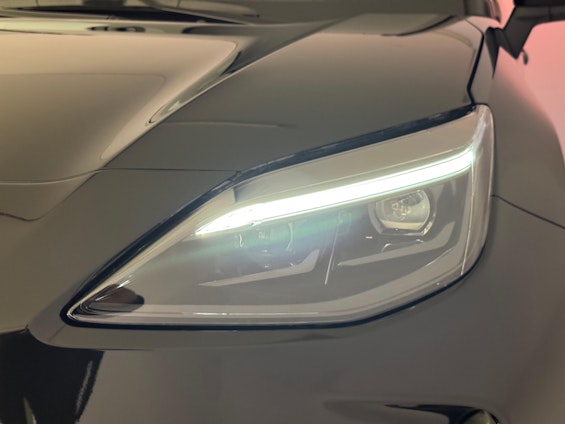 Vehicle image 15 Vehicle image 15