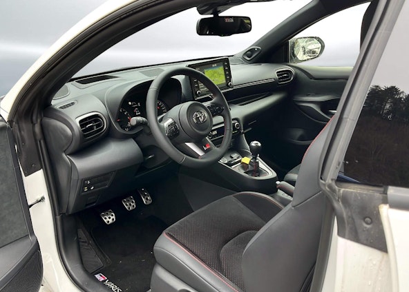 Vehicle image 6 Vehicle image 6