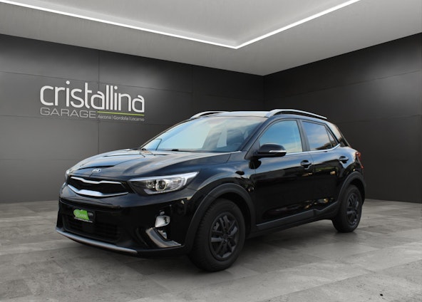 First vehicle image First vehicle image