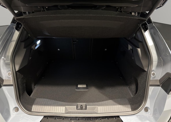 Vehicle image 8 Vehicle image 8