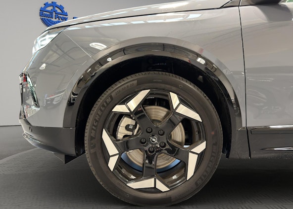 Vehicle image 9 Vehicle image 9