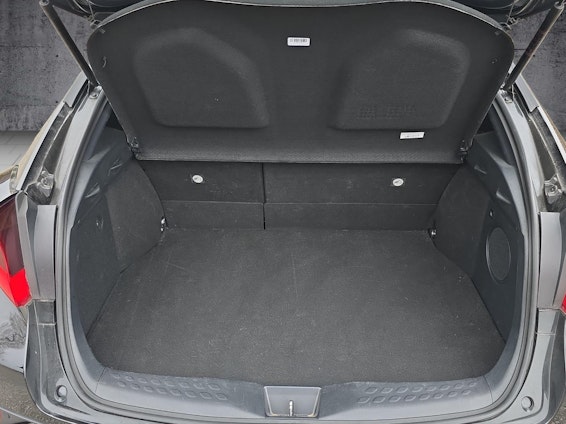 Vehicle image 10 Vehicle image 10